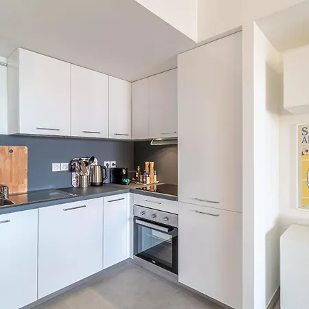 Superb New 2-room -parking Border Monac Beausoleil